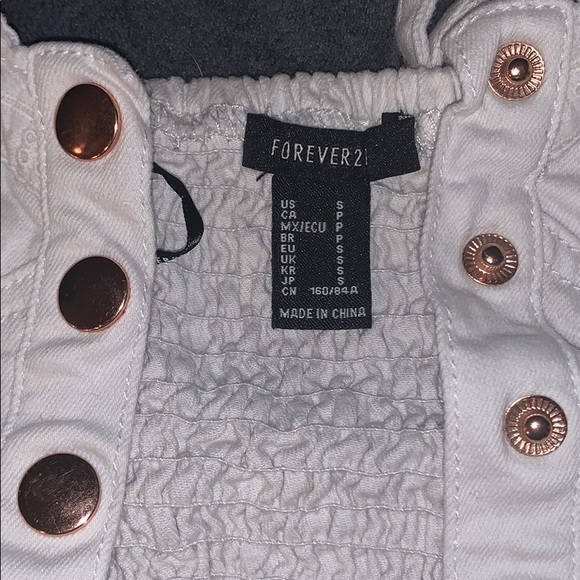 Crop top - Picture 4 of 4